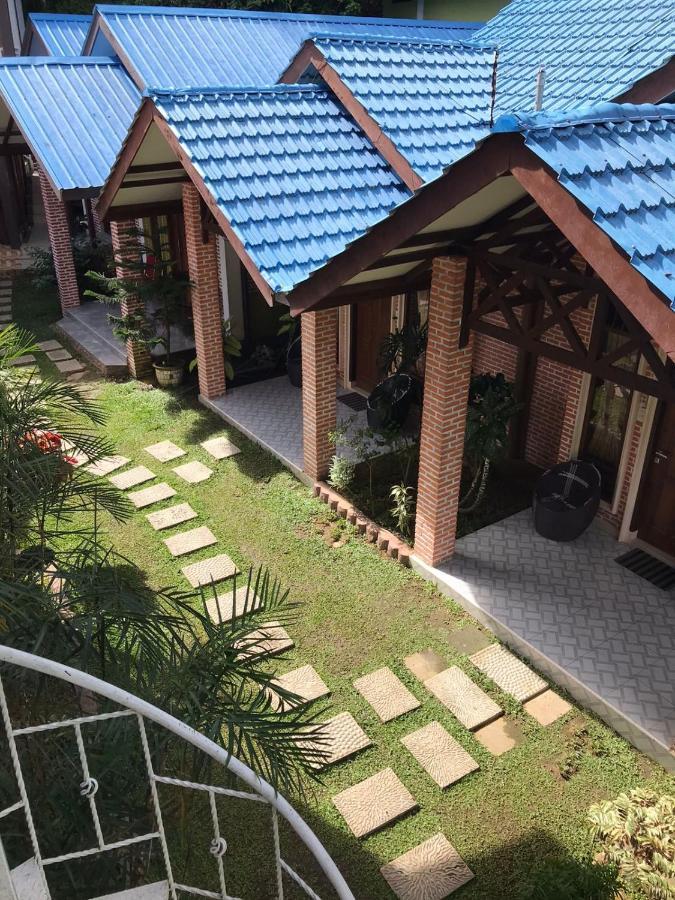Thomas' Retreat Bukit Lawang Hotel Екстериор снимка