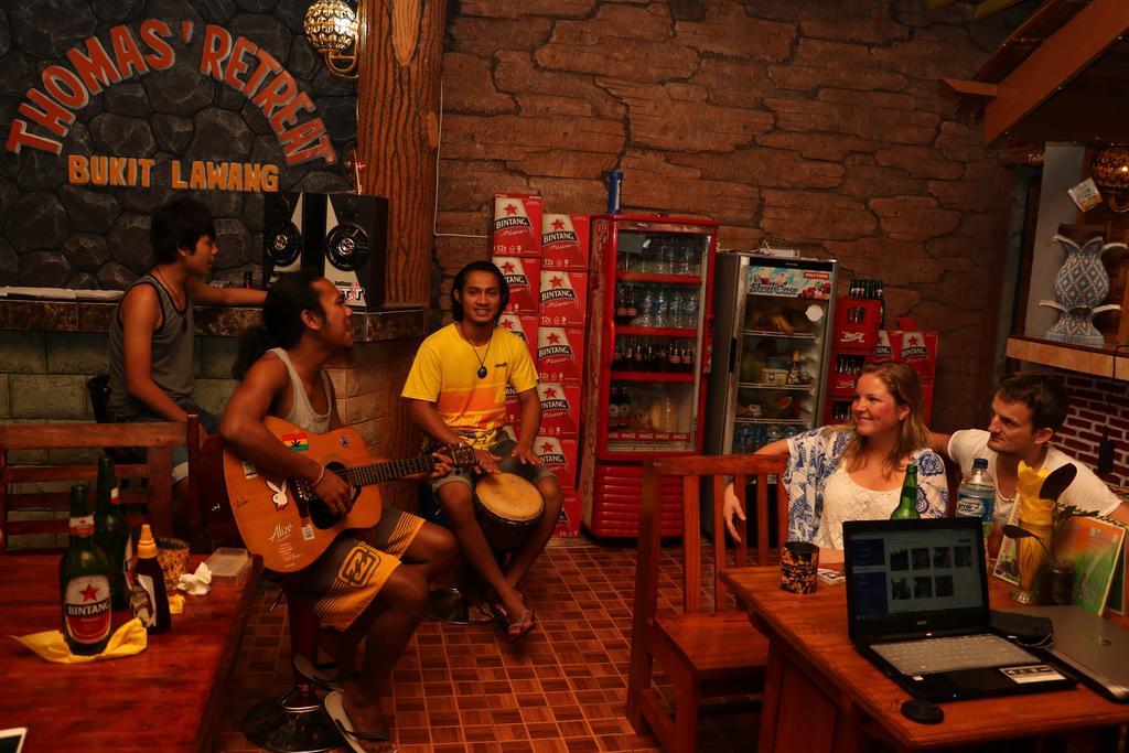 Thomas' Retreat Bukit Lawang Hotel Екстериор снимка