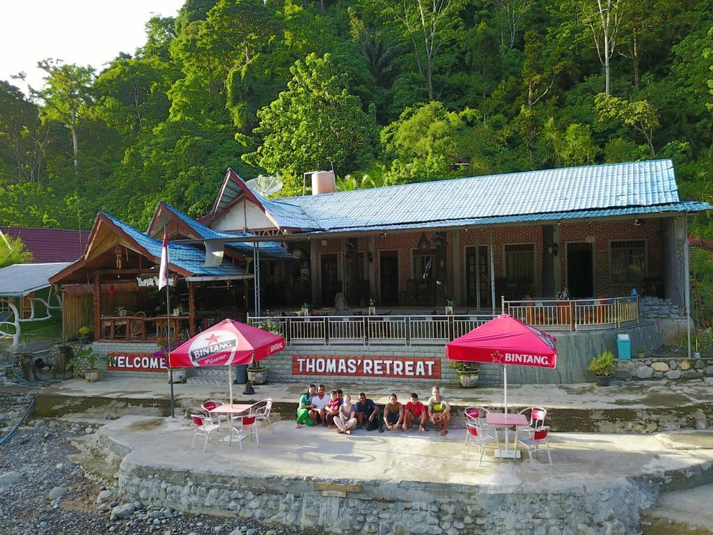 Thomas' Retreat Bukit Lawang Hotel Екстериор снимка